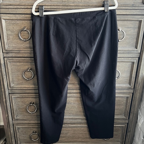Eileen Fisher Women's Black Ankle Pants - Picture 7 of 7